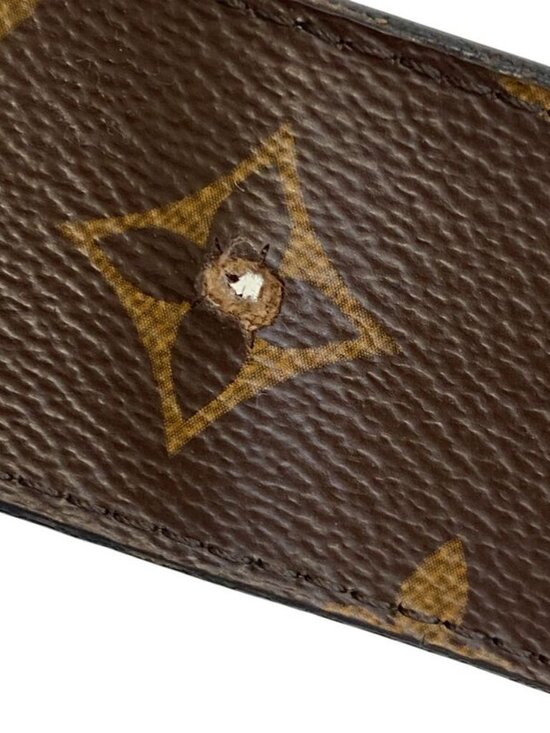 Louis Vuitton Reversible Belt LV Initial